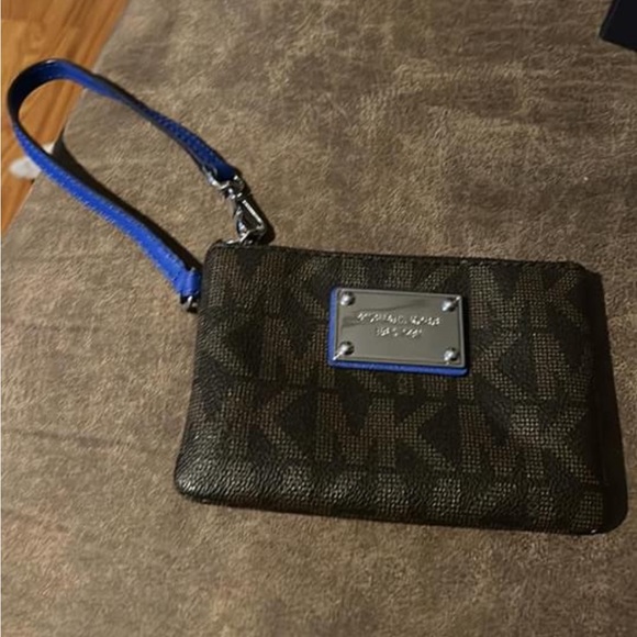 Michael Kors Accessories - Michael kors wristlet brand new